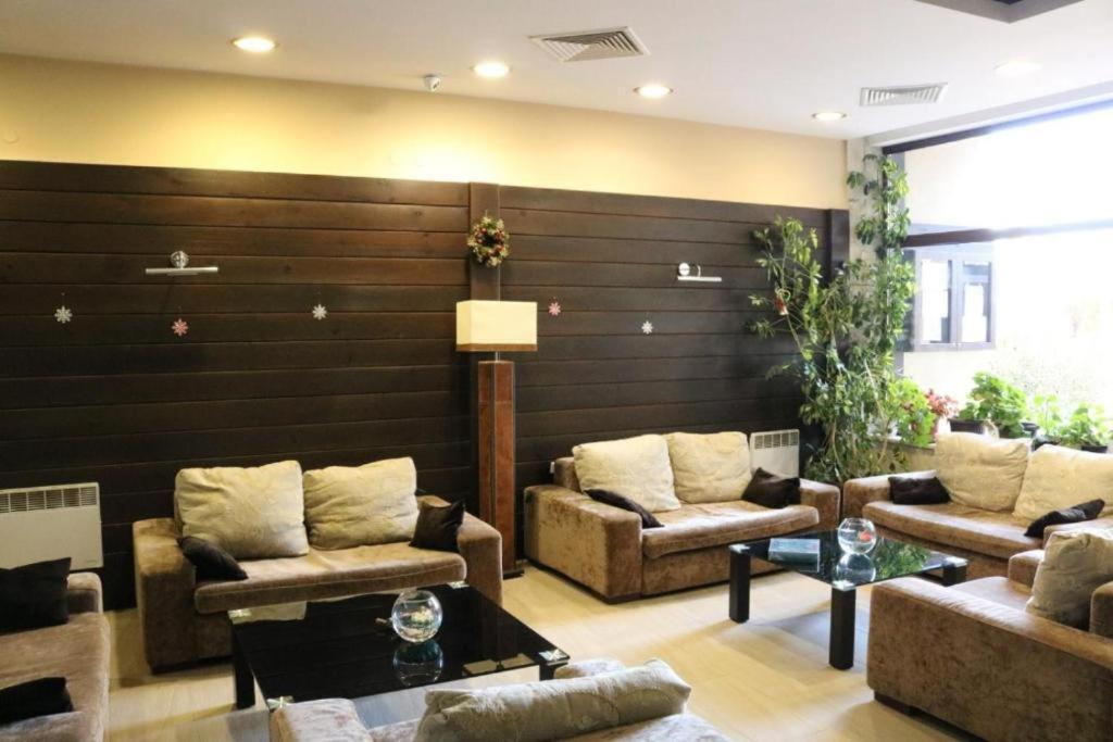 Alpine Lodge Bansko Apartments Экстерьер фото